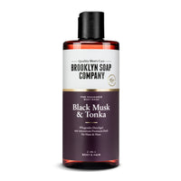 Das Black Musk & Tonka Body Wash von der Brooklyn Soap Company sorgt mit Panthenol und Vitamin E für eine sanfte Reinigung von Haut und Haar. Das 2-in-1 Duschgel spendet Feuchtigkeit, schützt die Haut und hinterlässt einen fein-würzigen Duft mit Noten von strahlendem Moschus, saftigem Apfel und floraler Orangenblüte.
