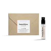 Santal Rose als Tester zum Probieren von der Brooklyn Soap Company: Warmes Eau de Parfum für Männer mit holziger Rose und cremigem Sandelholz – kreiert von Parfümeur Mark Buxton und verpackt in einer