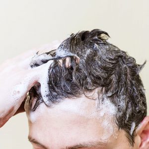Haarpflege für Männer – Pflegehinweise, Tipps & Produkte